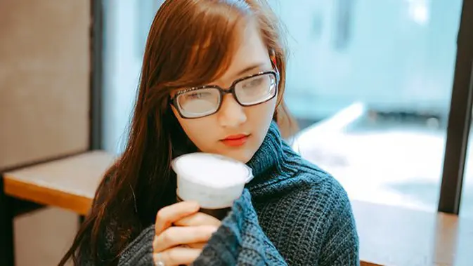 Dulu Selalu Bersama Kini Tidak Lagi Saling Bicara Lifestyle Fimela Com