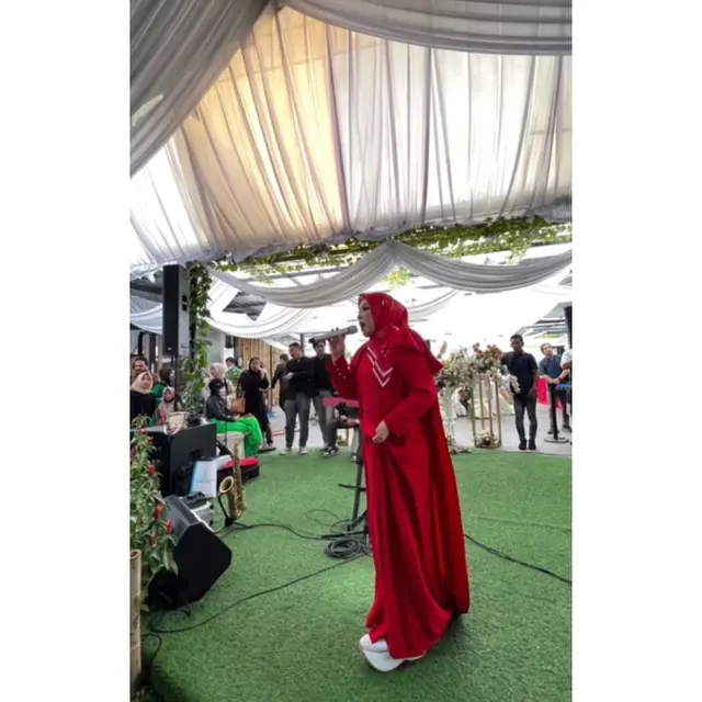 Turun 6 Kg dalam 9 Hari, Intip 7 Tampilan Terbaru Melly Goeslaw Usai Jalani Operasi Bariatrik