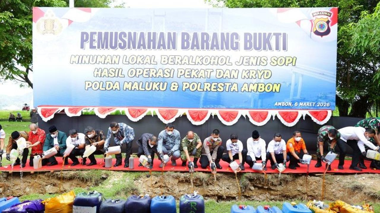 Polda Maluku Musnahkan Ribuan Liter Sopi, Tekan Gangguan Kamtibmas dan Konflik Sosial