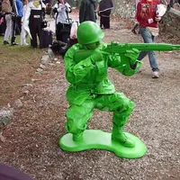 Manfaatkan kekreativitasanmu untuk membuat cosplay yang keren kayak orang-orang berikut ini. (Via: boredpanda.com)