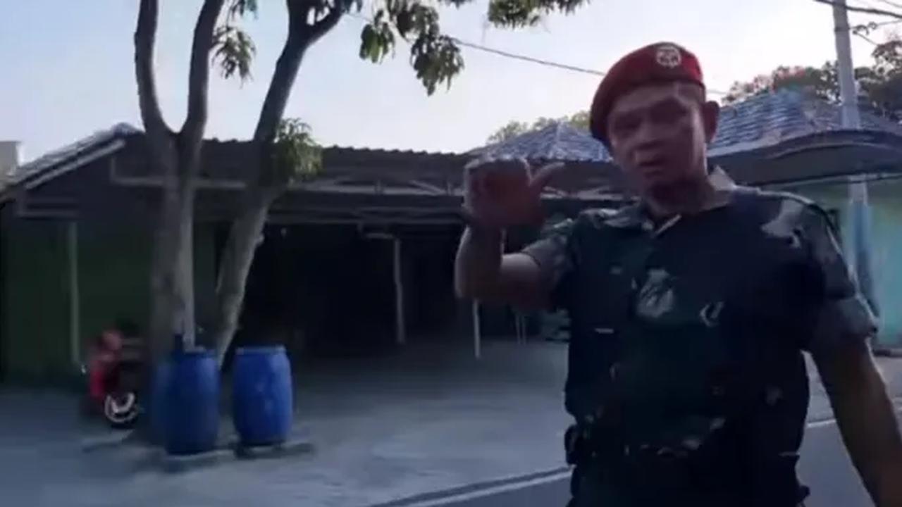 Dicegat TNI Baret Merah di Pos Jaga