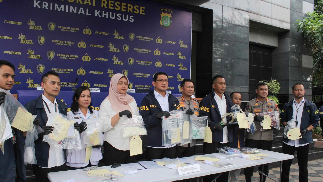 FOTO: Polisi Bongkar Jaringan Aborsi Ilegal Berkedok Layanan Daring