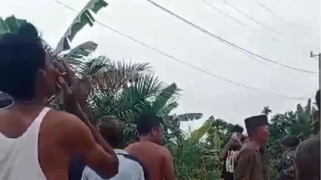 prajurit TNI AL perkosa ABG diarak warga