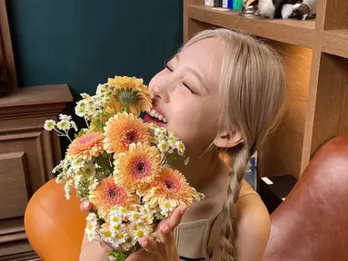 Nayeon Twice. (Foto: Instagram/ nayeonyny)