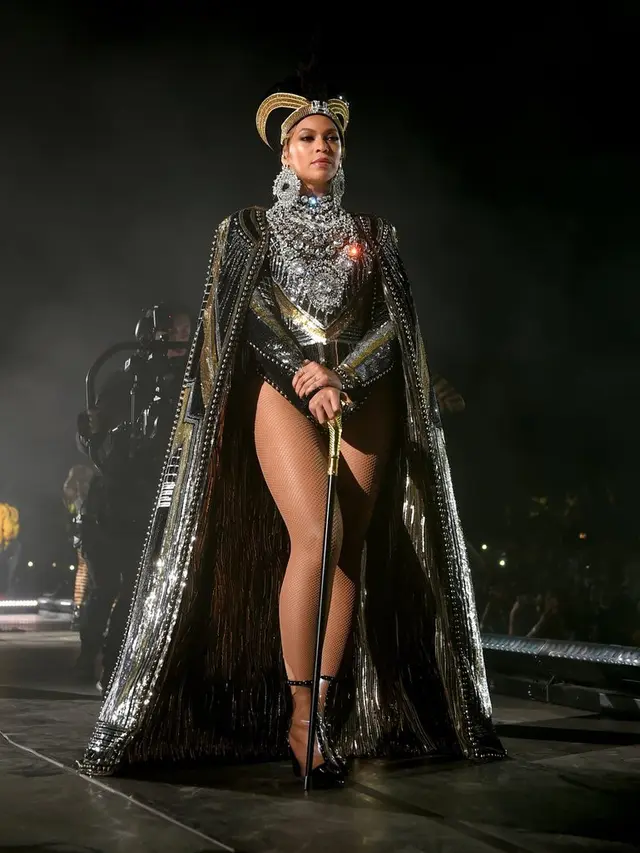 [Bintang] Tampil Fantastis di Coachella, Beyonce Tunjukkan Eksistensi dengan 5 Kostum Eksklusif Ini