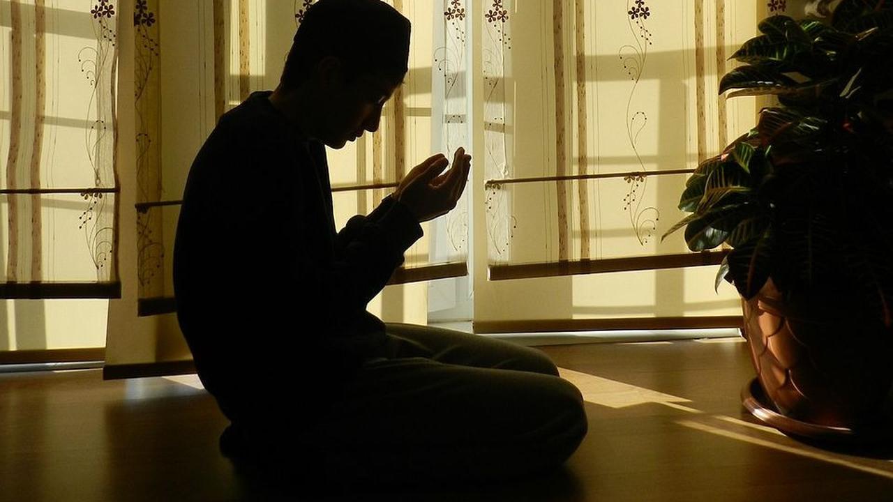 6. Memperbanyak Salat Sunah