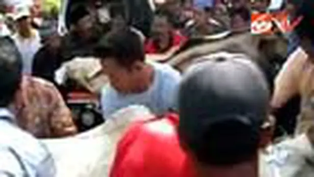 Di Subang, Jawa Barat, tiga orang tewas karena menenggak minuman keras oplosan. Sementara satu orang kini masih kritis dan menjalani perawatan. 
