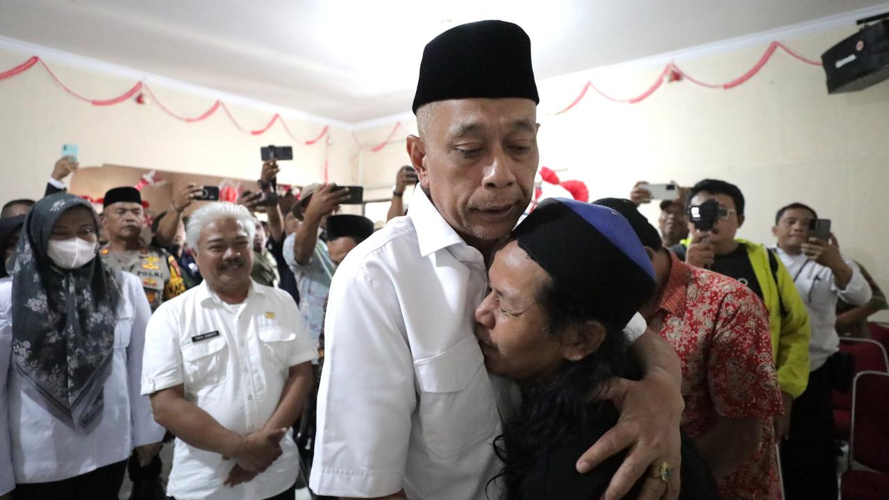 Wamensos Serahkan Santunan Kematian Korban Majelis Taklim Ambruk di Bogor