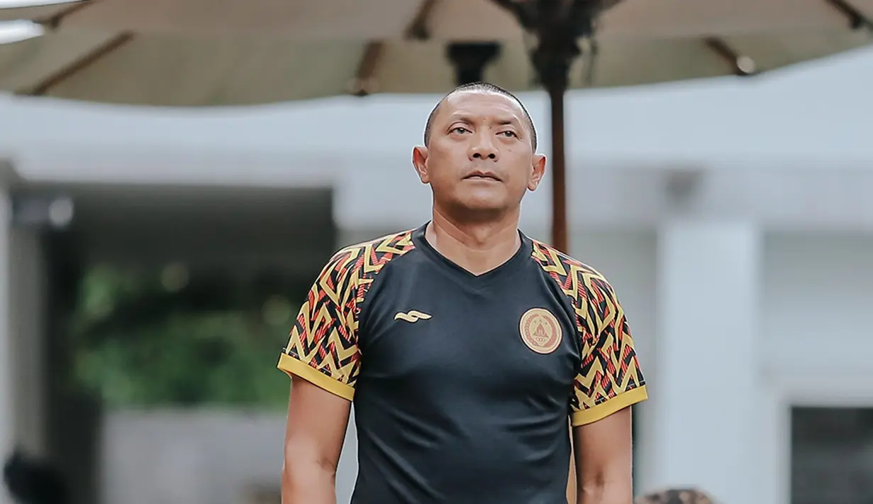 Ditunjuk sebagai pengganti Dejan Antonic di kursi kepelatihan PSS Sleman, I Putu Gede berhasil mengantongi dua kali kemenangan dan satu seri dari tiga pertandingan. Hadirnya pemain dan racikan baru, Super Elja diprediksi akan menjadi kekuatan yang mengejutkan. (Dok. PSS Sleman)