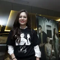 'Kayaknya bukan cuma gue, semua aktor butuh peran yang menantang,nggak melulu peran utama, bisa jadi cameo juga,' ujar Wulan. (Wimbarsana Kewas/Bintang.com)