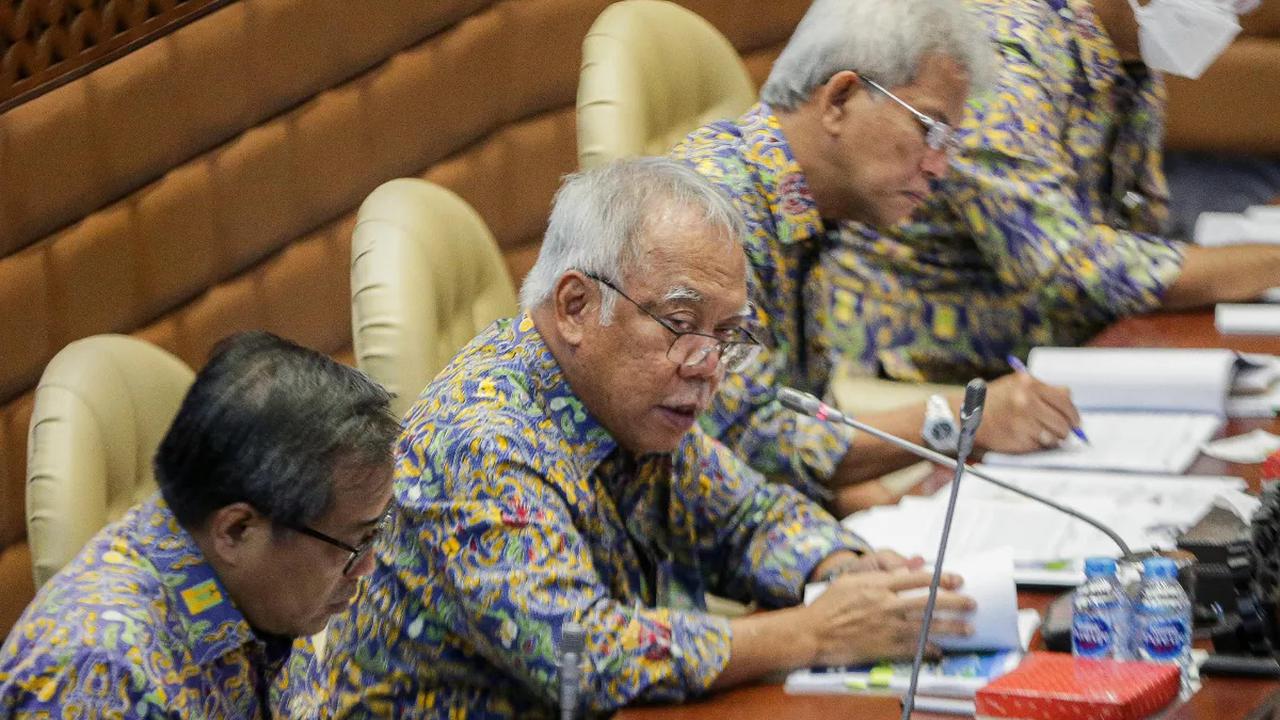 "Jadi, saya meyakini Kementerian PUPR bakal tetap berkomitmen mensukseskan proyek ini. Ini akan menjadi salah satu KPI (key performance indicator) saya untuk melihat kesuksesan MLFF di masa depan," tuturnya.&nbsp;