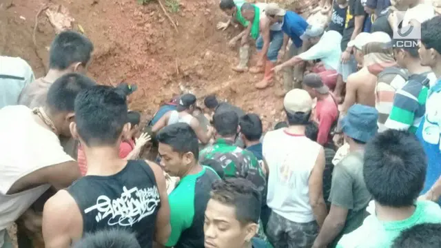 Enam penambang emas ilegal tewas tertimbun material longsor di Sulawesi Utara. Lokasi penambangan berada di sebuah lereng curam yang sangat rawan longsor.