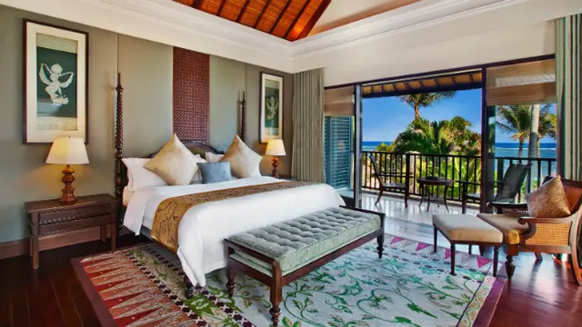 Salah satu Kamar Hotel St. Regis Bali