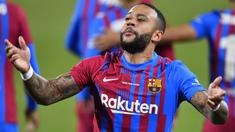 Memphis Depay menjadi salah satu aktor kemenangan Barcelona pada pertandingan Joan Gamper Thropy yang berlangsung di Estadio Johan Cruyff, Senin (9/8/2021). Skuat Barca mampu tekuk Juventus dengan skor 3-0. (Foto: AFP/Pau Barrena)