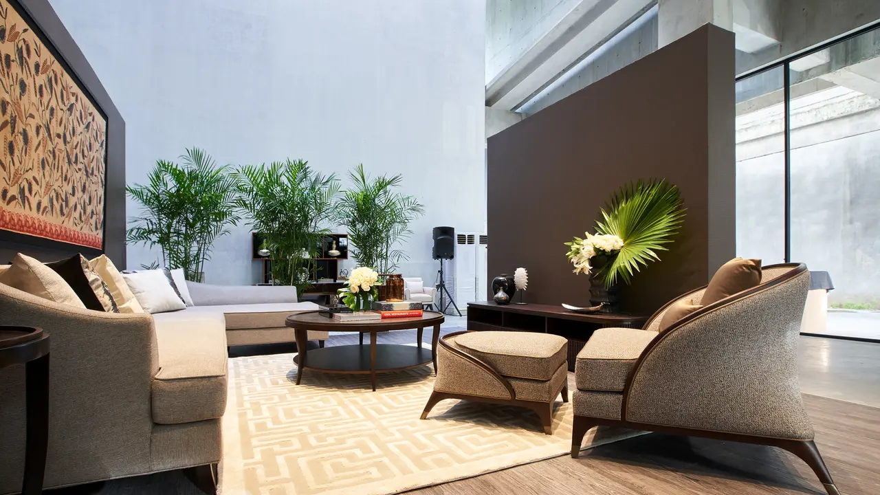 SANIHARTO meluncurkan produk bernuansa klasik terbarunya yang bekerjasama dengan “P” Club Group perusahaan furniture yang berbasis di Singapura. Cocok untuk kamu yang ingin mewujudkan ruangan interior yang elegan dan kontemporer.