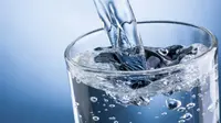 Tak Boleh Berlebihan, Ini 4 Kondisi Anda Harus Setop Minum Air
