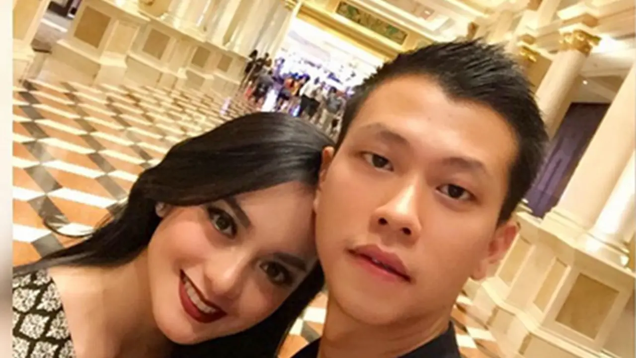 [Bintang] Ririn Ekawati dan Ferry Wijaya