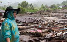 Beri Dukungan Moril, Karyawati PLN IP Turun Tangan Bantu Korban Banjir Sumbar dan Sumut