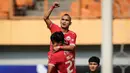 <p>Pemain Persija Jakarta, Riko Simanjuntak melakukan selebrasi setelah mencetak gol ke gawang PSIS Semarang pada laga lanjutan BRI Liga 1 2022/2023 di Stadion Wibawa Mukti, Cikarang, Kamis (16/03/2023). (Bola.com/Bagaskara Lazuardi)</p>