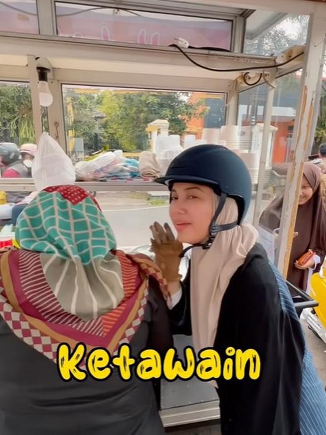 Chacha Frederica ngabuburit bersama suami (Instagram/chafrederica)