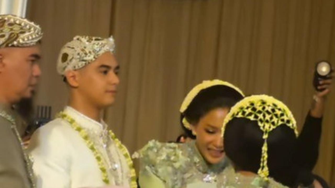 SAH! 5 Potret Akad Nikah Al Ghazali dan Alyssa Daguise, Gunakan Adat Sunda & Berlangsung di Jakarta