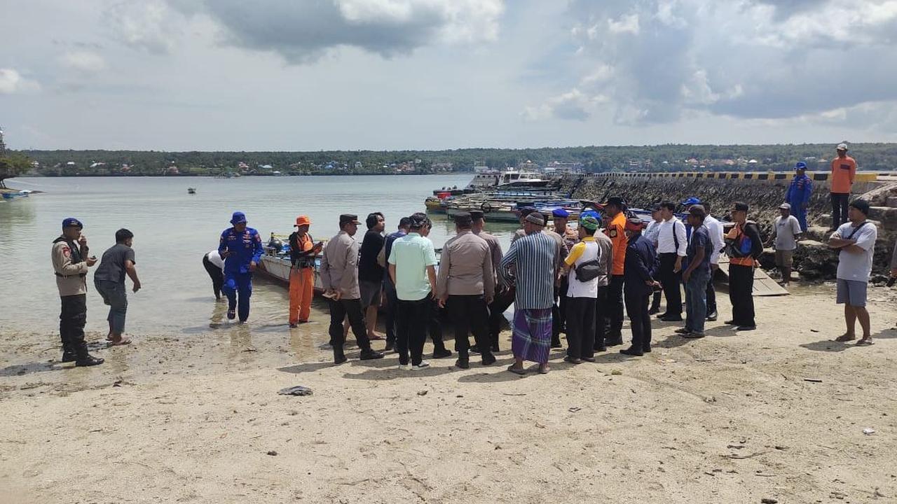 Dari total 48 orang penumpang tersebut, 15 orang dinyatakan meninggal dunia. Sementara 19 orang yang sebelumnya masih dalam pencarian sudah dinyatakan selamat.