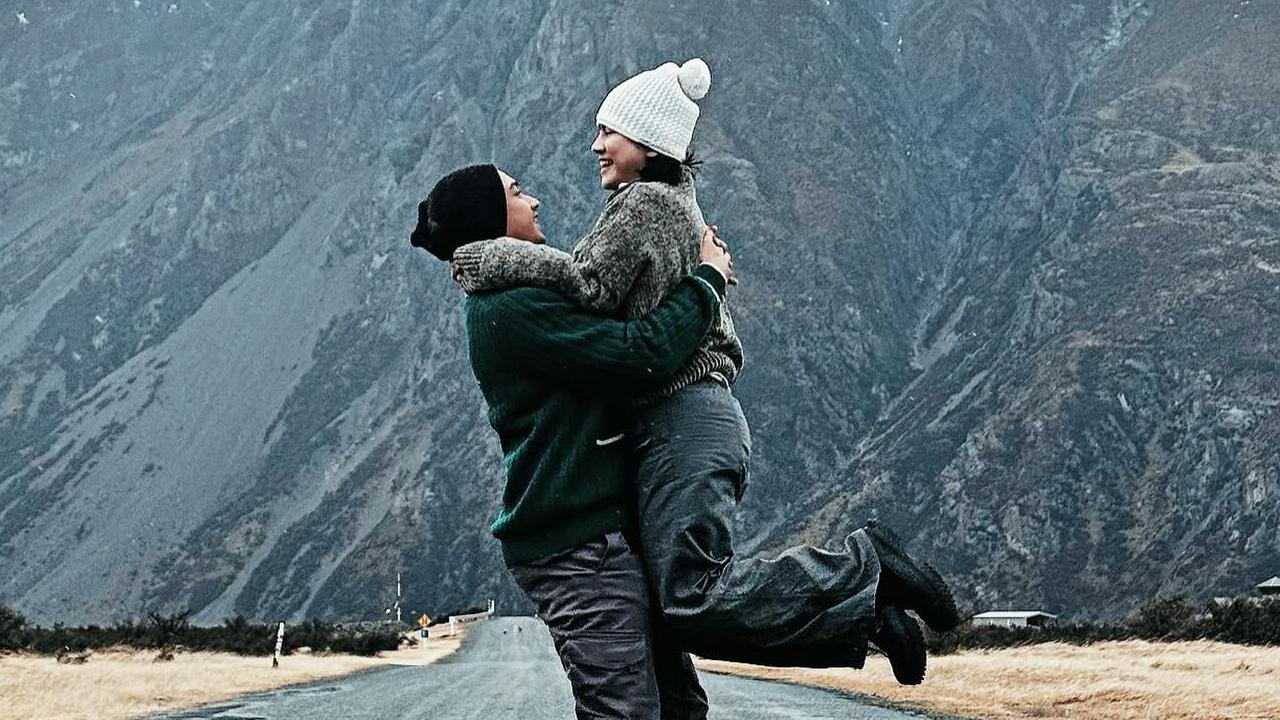 Potret Keseruan Felicya Angelista dan Caesar Hito saat Liburan di New Zealand, Makin Mesra Hingga Disebut Pasangan Paling Romantis