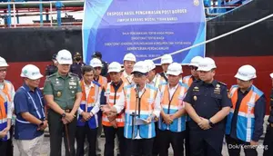Menteri Perdagangan Zulkifli Hasan memimpin ekspose temuan kapal tanker asal impor yang tidak memenuhi ketentuan impor hasil pengawasan di luar kawasan pabean (post-border), hari ini, Rabu, (8/5) di Palembang, Sumatra Selatan. Kapal tanker senilai Rp50,9 miliar tersebut termasuk kategori Barang Modal Tidak Baru (BMTB)/Istimewa.
