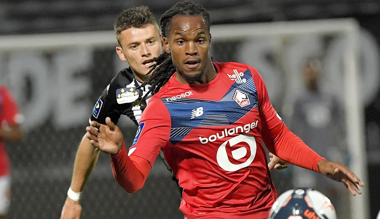 Sadar performanya menurun dan gagal bersaing di Munchen akhirnya ia memutuskan hijrah ke Lille. Hasilnya, Renato sukses jadi andalan Lille dan meraih gelar Ligue 1 musim lalu. (Foto:AFP/Loic Venance)