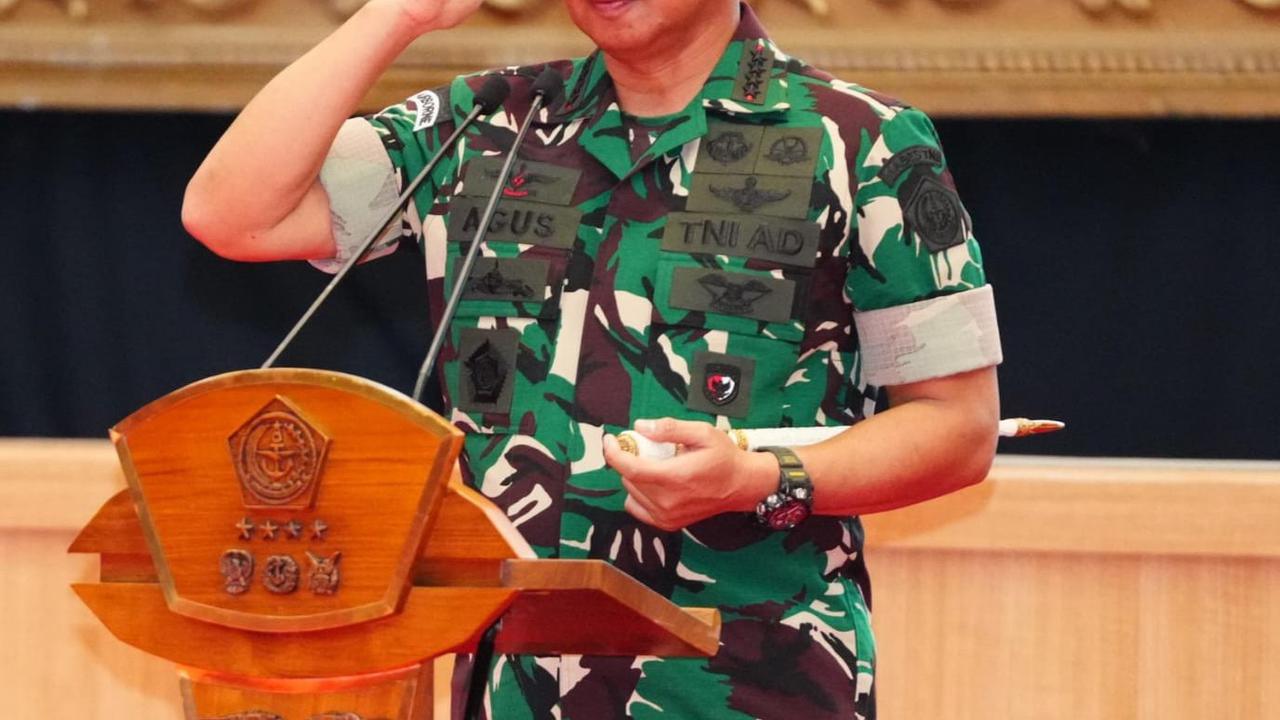 Panglima TNI Jenderal TNI Agus Subiyanto Pimpin Kenaikan Pangkat Pati TNI
