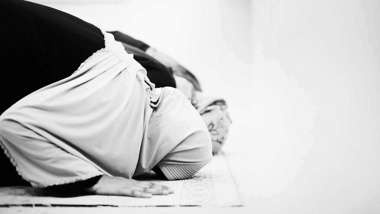 Niat dan Tata Cara Sholat Taubat Nasuha