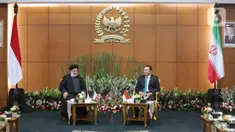 Presiden Iran, Seyed Ebrahim Raisi berbincang dengan Ketua MPR RI Bambang Soesatyo di Gedung MPR RI, Jakarta, Selasa (23/5/2023). (Liputan6.com/Faizal Fanani)