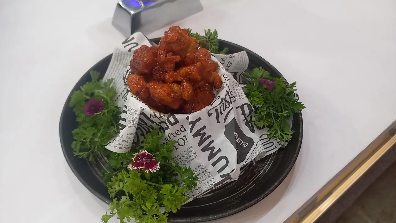Membuat Korean Fried Chicken Gangjong ala Chef Korea. dok. Korea Agro-Fisheries & Food Trade Corporation