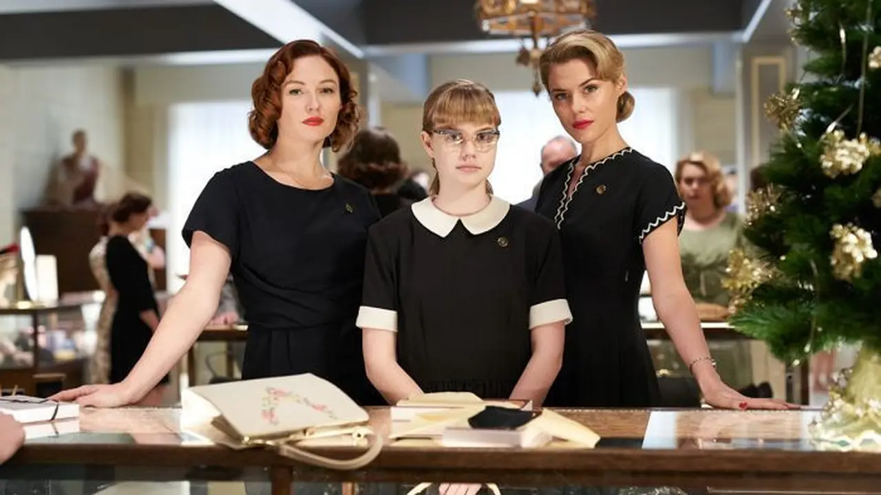 Cuplikan film Ladies in Black dalam Festival Film Australia Indonesia di Jakarta, 8 Maret 2019 (AP/Sony Pictures)