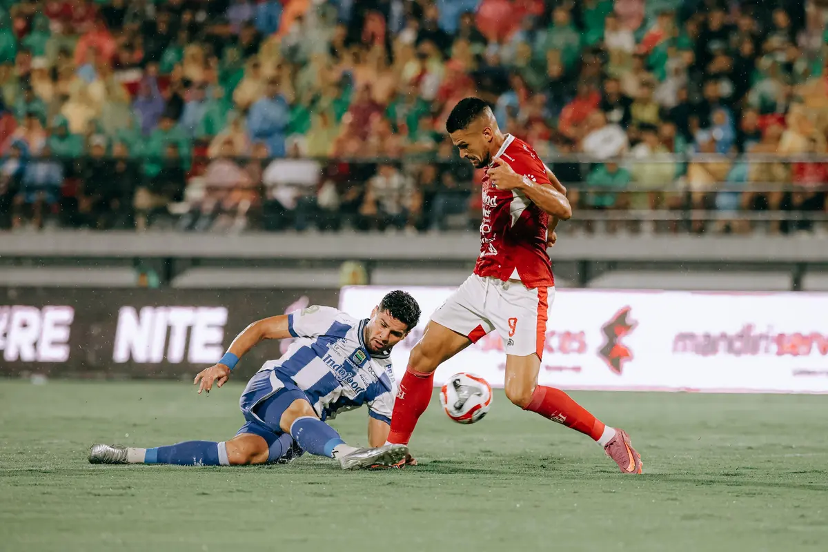 Bali United Vs Persib Bandung