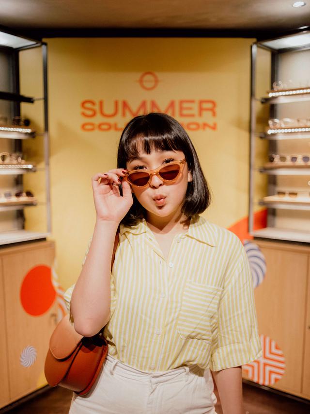 Mengintip Koleksi Kacamata Hitam yang Tak Berlensa Gelap