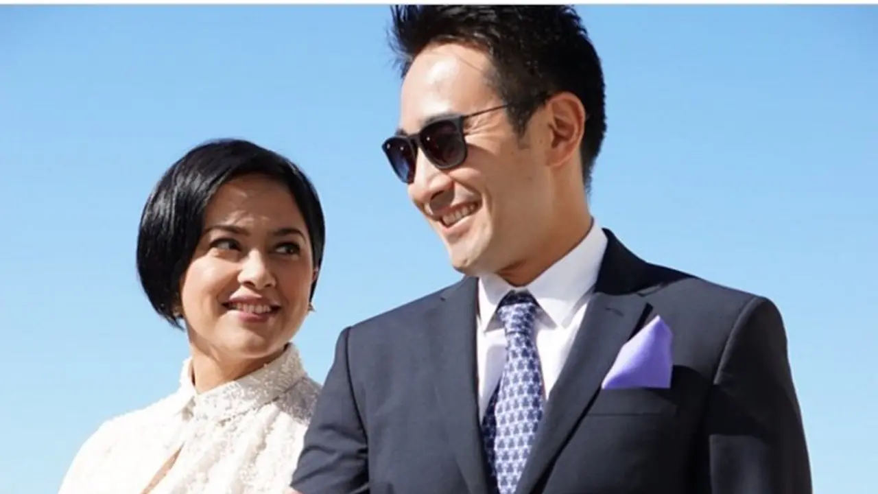 Sarah Sechan & Neil G Furuno