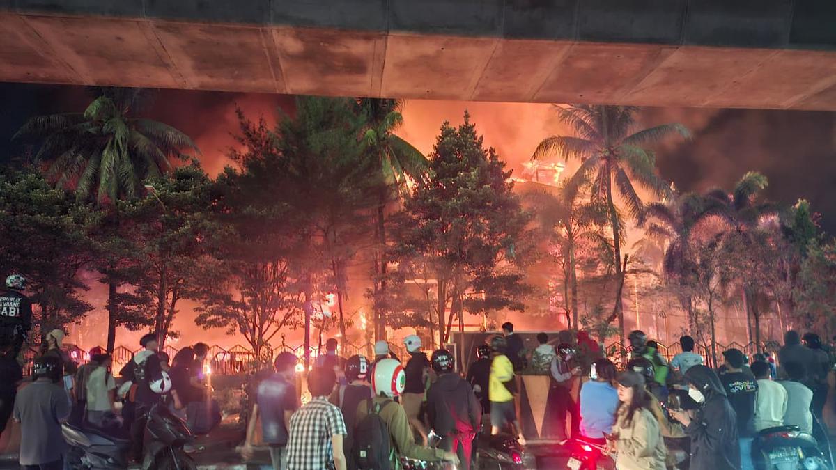 Jumlah Tersangka Kerusuhan DPRD Makassar dan Sulsel Bertambah Jadi 32 Orang