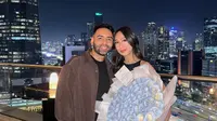 Romantika Kash Topan dan Angela Harjani, Bos Promotor Konser Coldplay hingga Bruno Mars