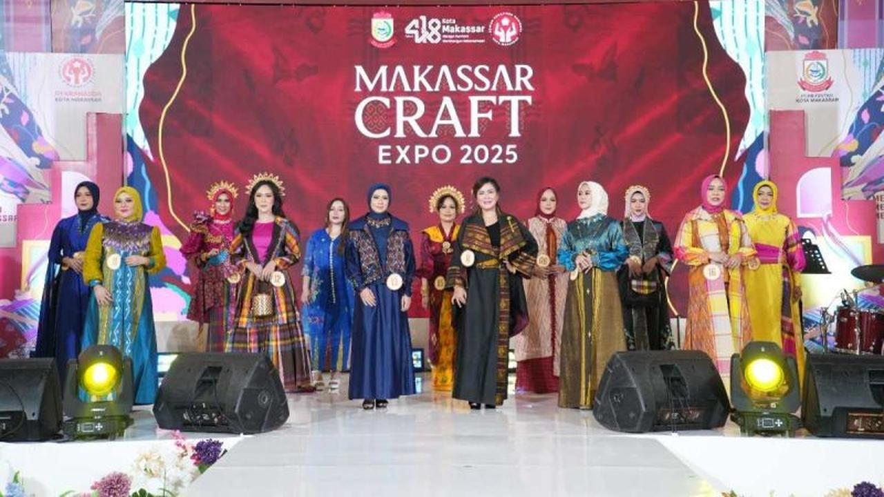 Pesona Wastra Lokal Makassar Bersinar di Lomba Fashion Show Makassar Craft Expo 2025