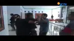 Pelantikan pejabat Kemenag di Bima ricuh. Pengunjuk rasa menolak keputusan dengan melempar meja dan kursi, serta pot bunga.