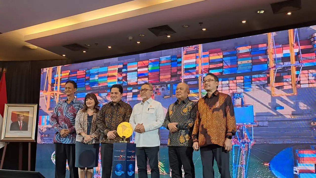 Menteri Perdagangan Zulkifli Hasan saat konferensi perse pameran internasional Trade Expo Indonesia (TEI) ke-38 tahun 2023. Foto: Siti Ayu Rachma