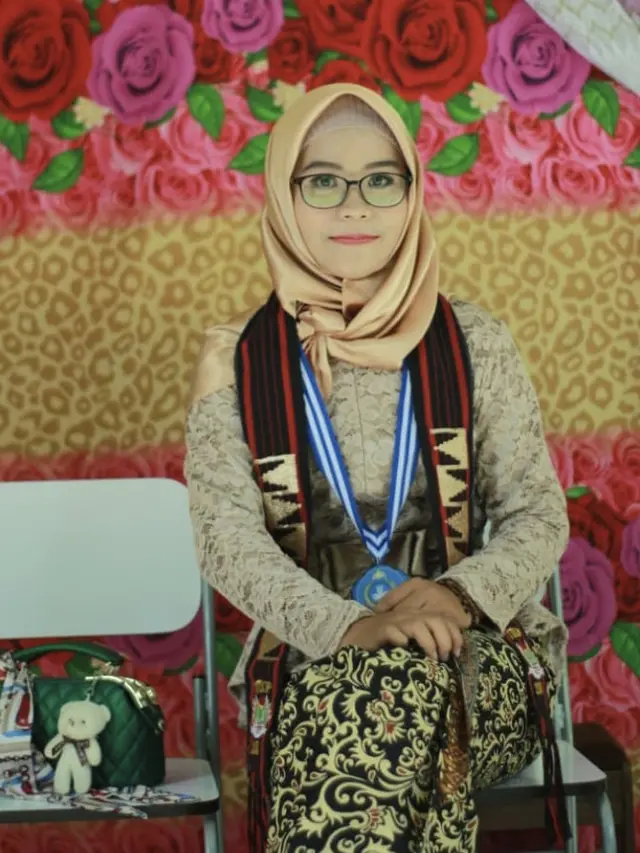 Potret Reni Puji Lestari, calon istri Andika Mahesa eks Kangen Band. (Sumber: Instagram/renipuji_lestari)