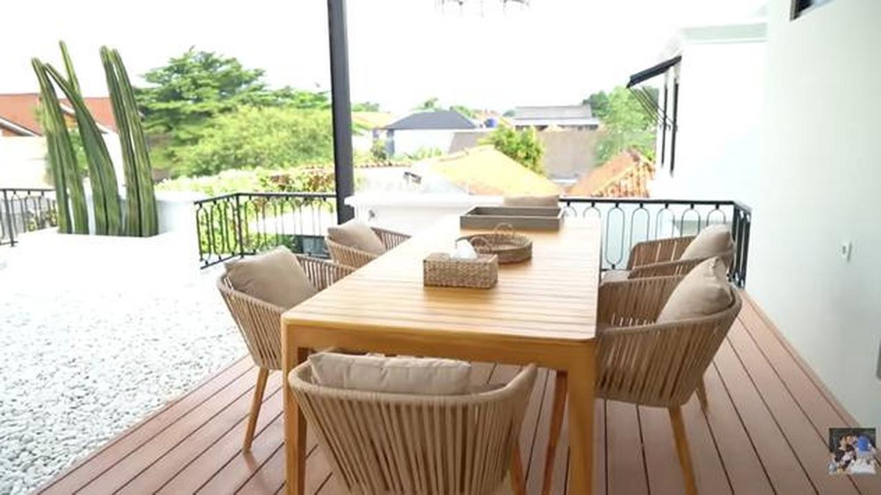 Potret Rooftop Rumah Shireen Sungkar/Youtube/Titi &amp; Tian