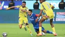 Al Nassr menggalahkan Al Hilal dengan skor 3-1 pada laga Liga Arab Saudi di Stadion Kingdom Arena, Riyadh. (AFP/Fayez Nureldine)