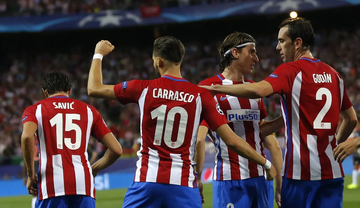 Para pemain Atletico Madrid merayakan gol Yannick Carrasco #10 saat melawan Bayern Munich pada laga grup D Liga Champions di Vicente Calderon stadium, Madrid, Kamis (29/9/2016) dini hari WIB. (AP/Daniel Ochoa de Olza)