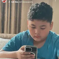 6 Potret Kris Dayanti Rayakan Ulang Tahun Kellen di Sekolah