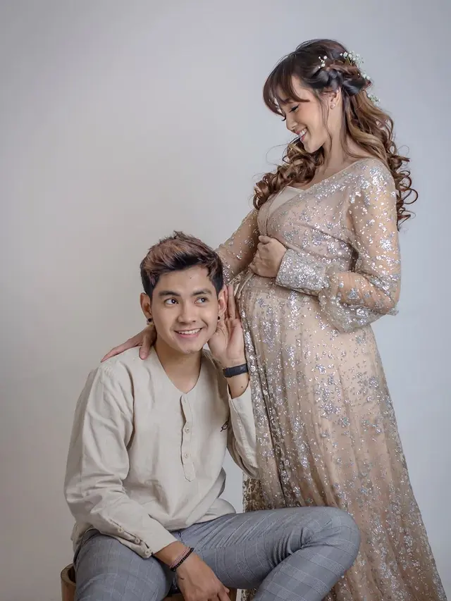 Melahirkan Anak Kedua, Ini 6 Potret Perjalanan Kehamilan Nessa Salvyana Istri Aditya Suryo