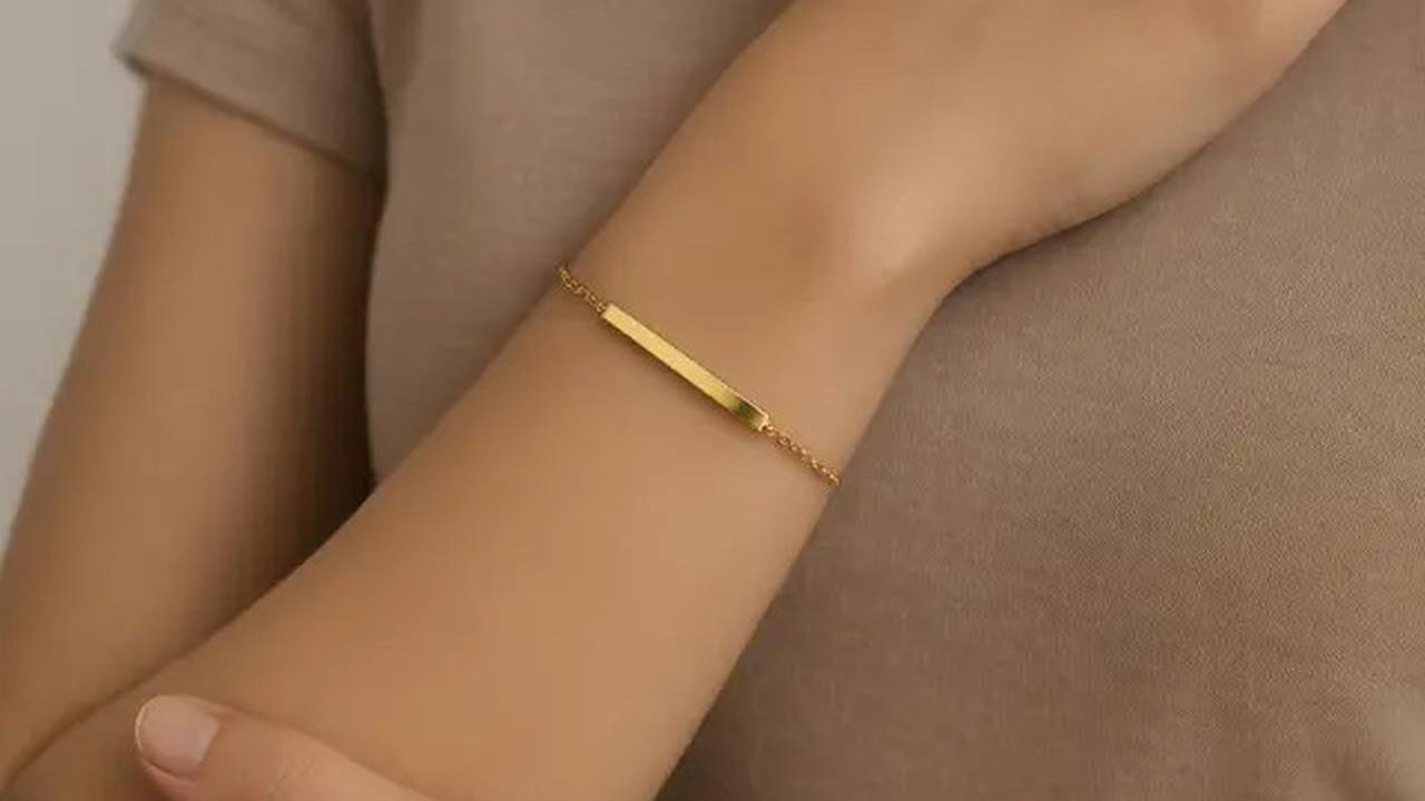 10 Model Gelang Emas Gram Kecil Tapi Cantik yang Lagi Tren di 2025, Cocok untuk Gaya Sehari-hari