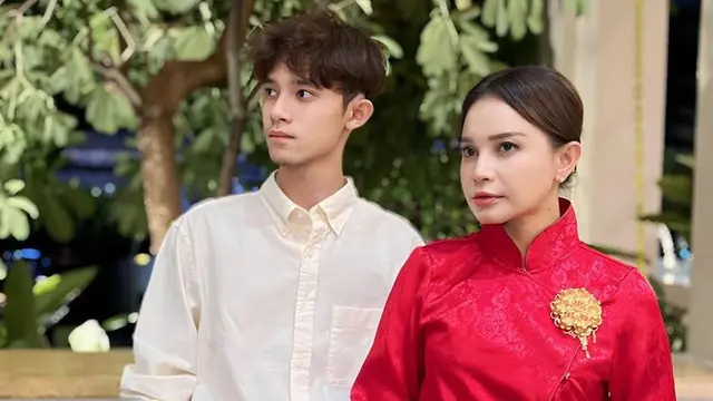 Rossa yang Betah 15 Jadi Single Parent